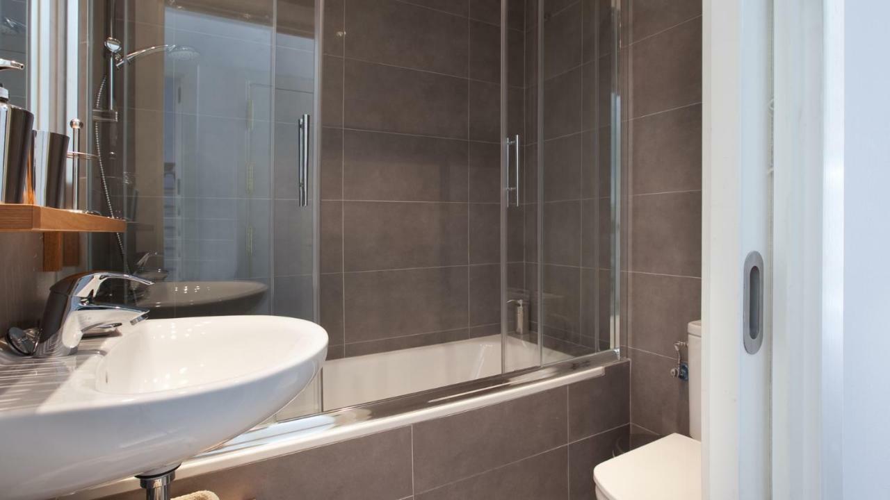 Apartamento Ab Montjuic Barcelona Exterior foto